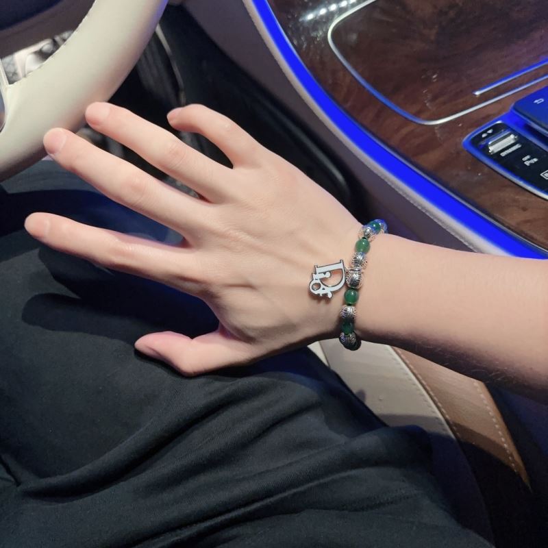 chr1st1an D10r bracelets